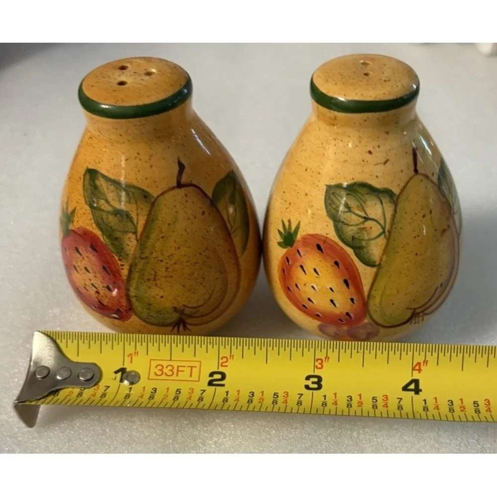 Vtg Hand Painted Ceramic Fruit Salt And Pepper Shakers Pear Strawberry 3